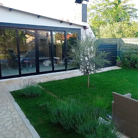 Simun Apartman *