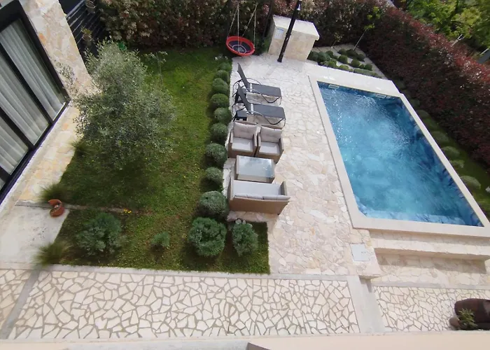 Simun Apartment